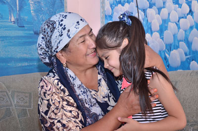 ҚИЗ БОЛАНИНГ ЧИРОЙИ