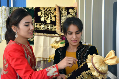 КОЛЛЕЖ БИТИРУВЧИСИ ТАДБИРКОРЛИКНИ БОШЛАМОҚЧИ