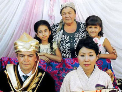 ЎЗБЕК ХОНАДОНИДА  ЯПОН КЕЛИНЧАК