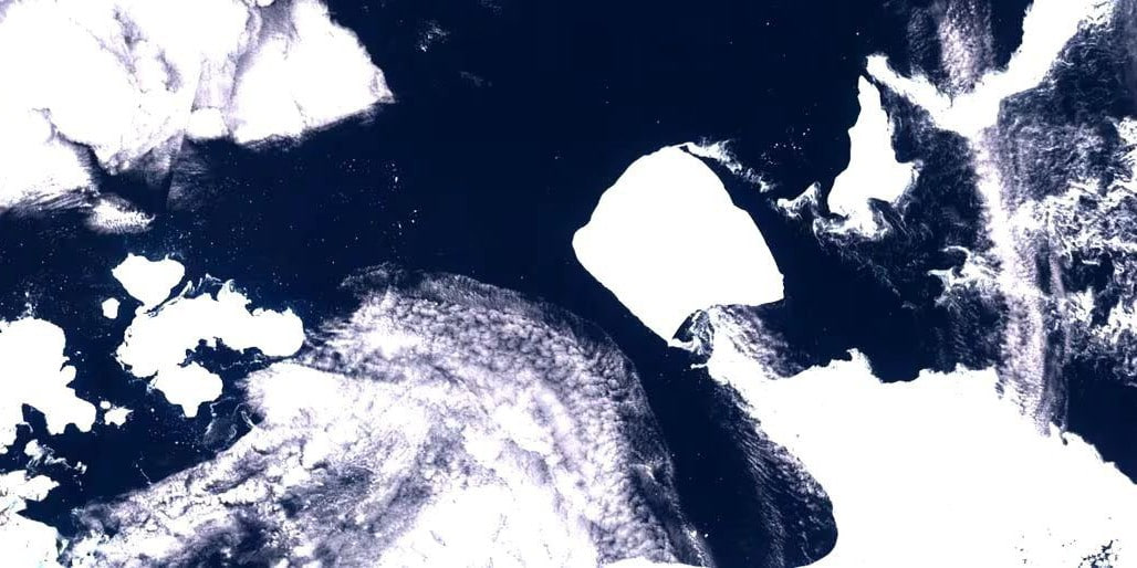 Антарктида соҳилларида жаҳондаги энг йирик айсберг ҳаракатга келди