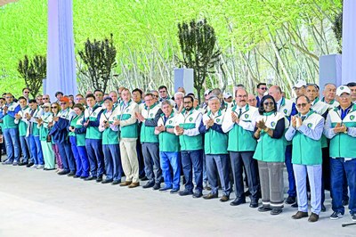 Шавкат МИРЗИЁЕВ:  &laquo;Яхши ниятда экилган  ҳар бир кўчат бу &ndash; ҳаёт, бу &ndash; тоза ҳаво,  бу &ndash; соғлом муҳит, бу &ndash; келажак&raquo;